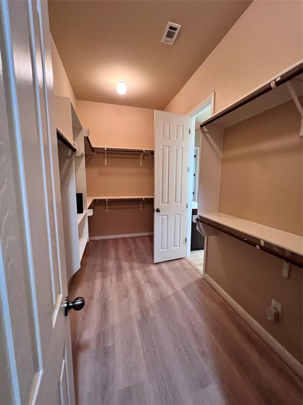 108 Cascada LN