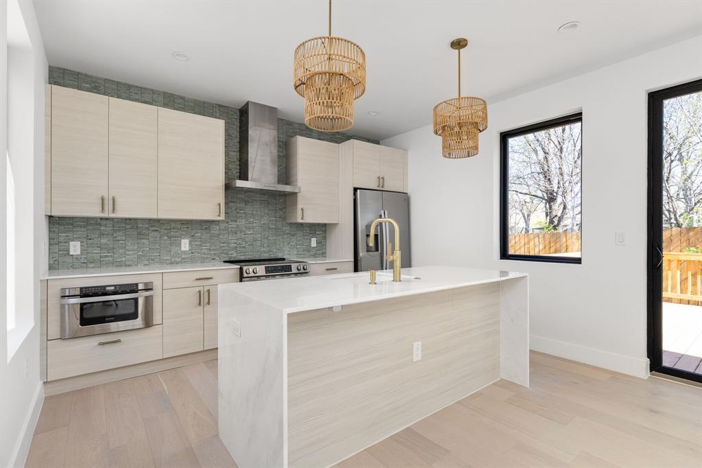 802 Philco DR # 2 Unit: 1 & 2