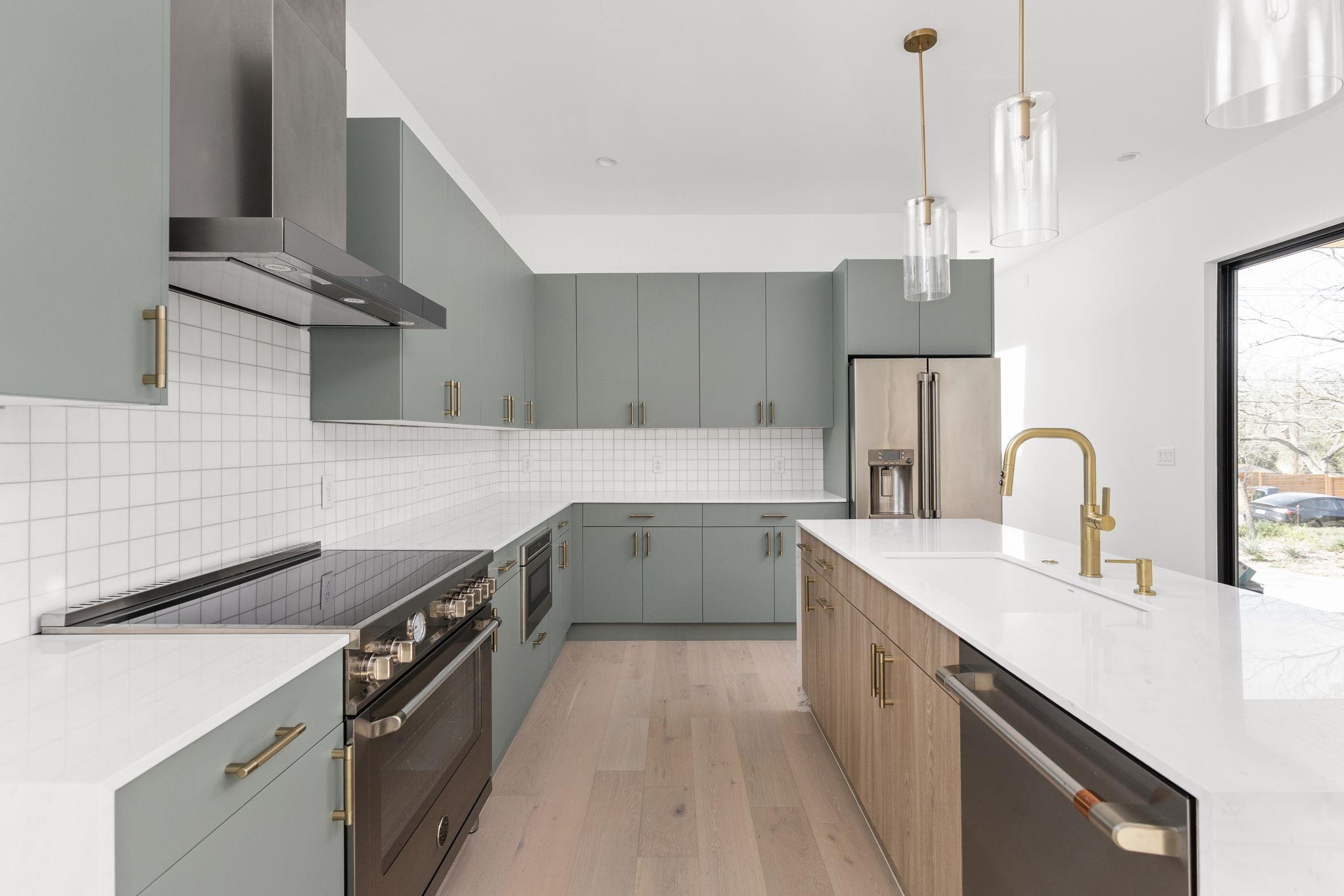 802 Philco DR # 2 Unit: 1 & 2