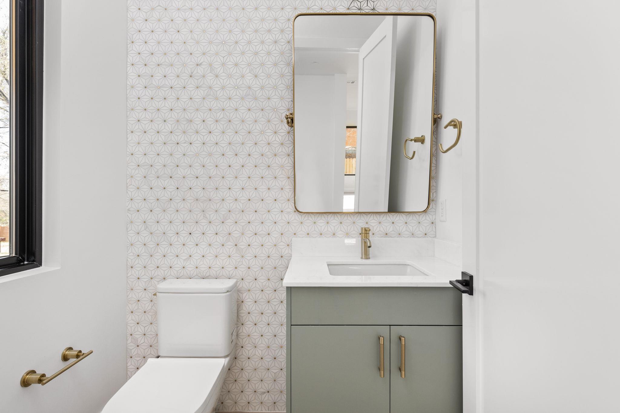 802 Philco DR # 2 Unit: 1 & 2