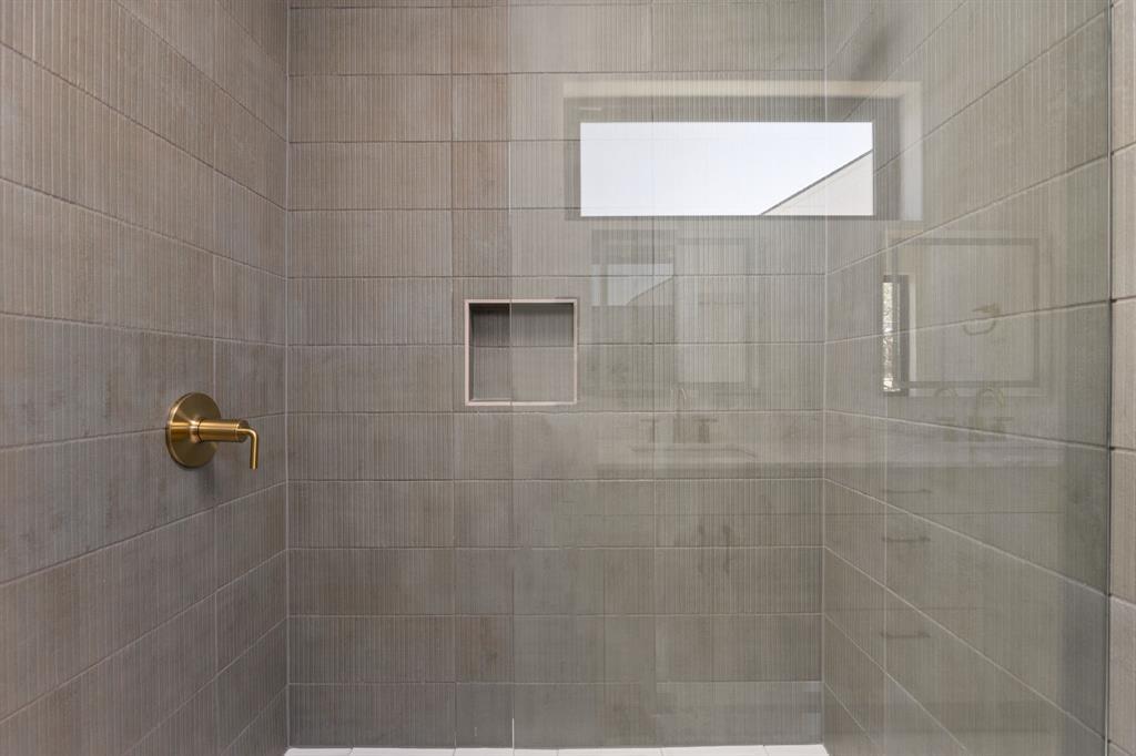 802 Philco DR # 2 Unit: 1 & 2