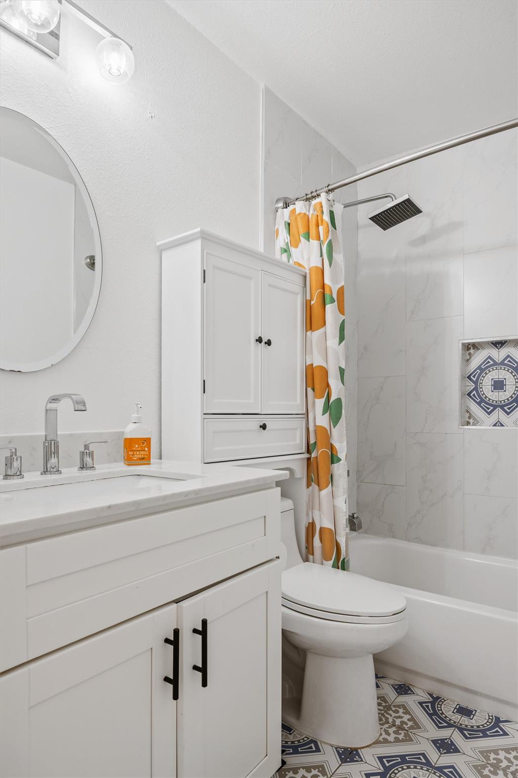 8605 Putnam DR # 202