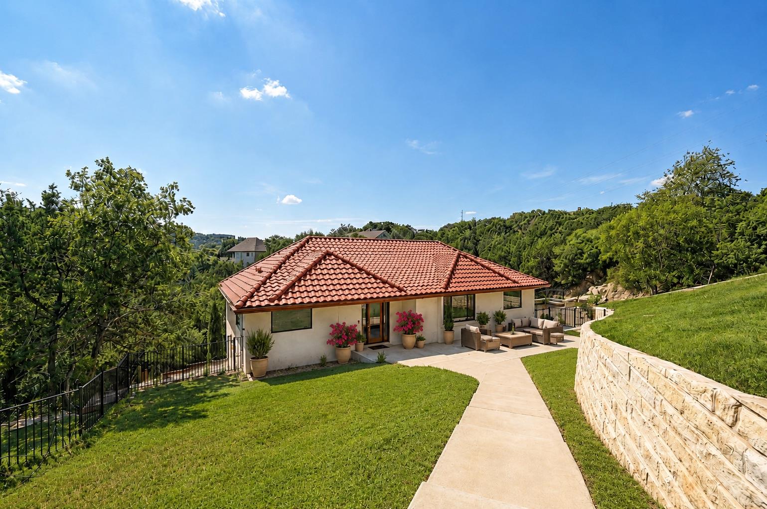 405 Barrett LN