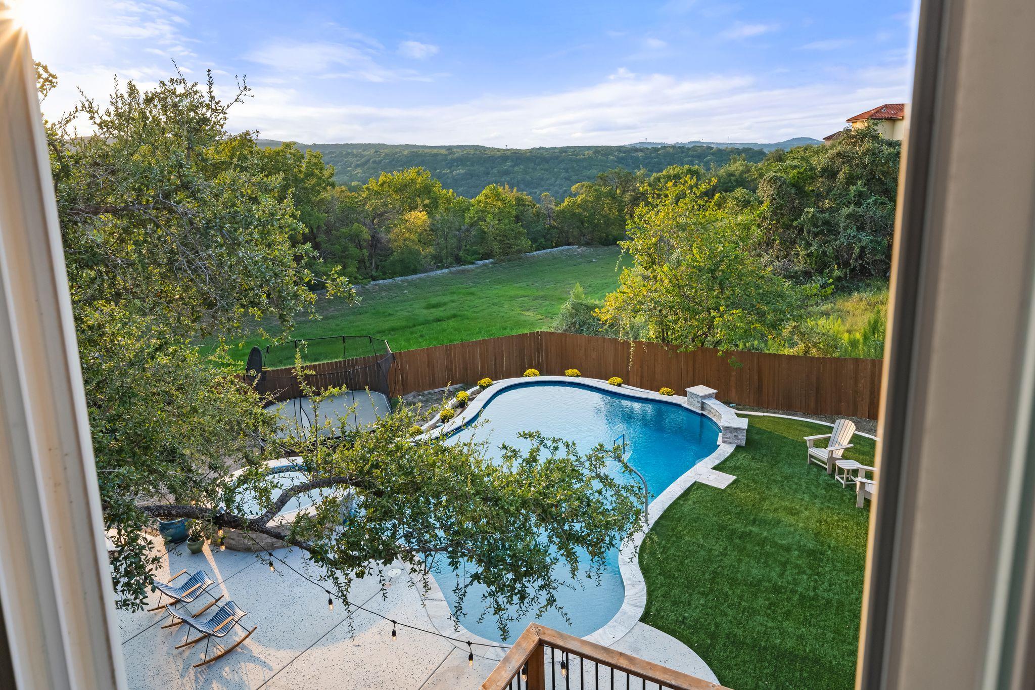 2204 Rimrock DR