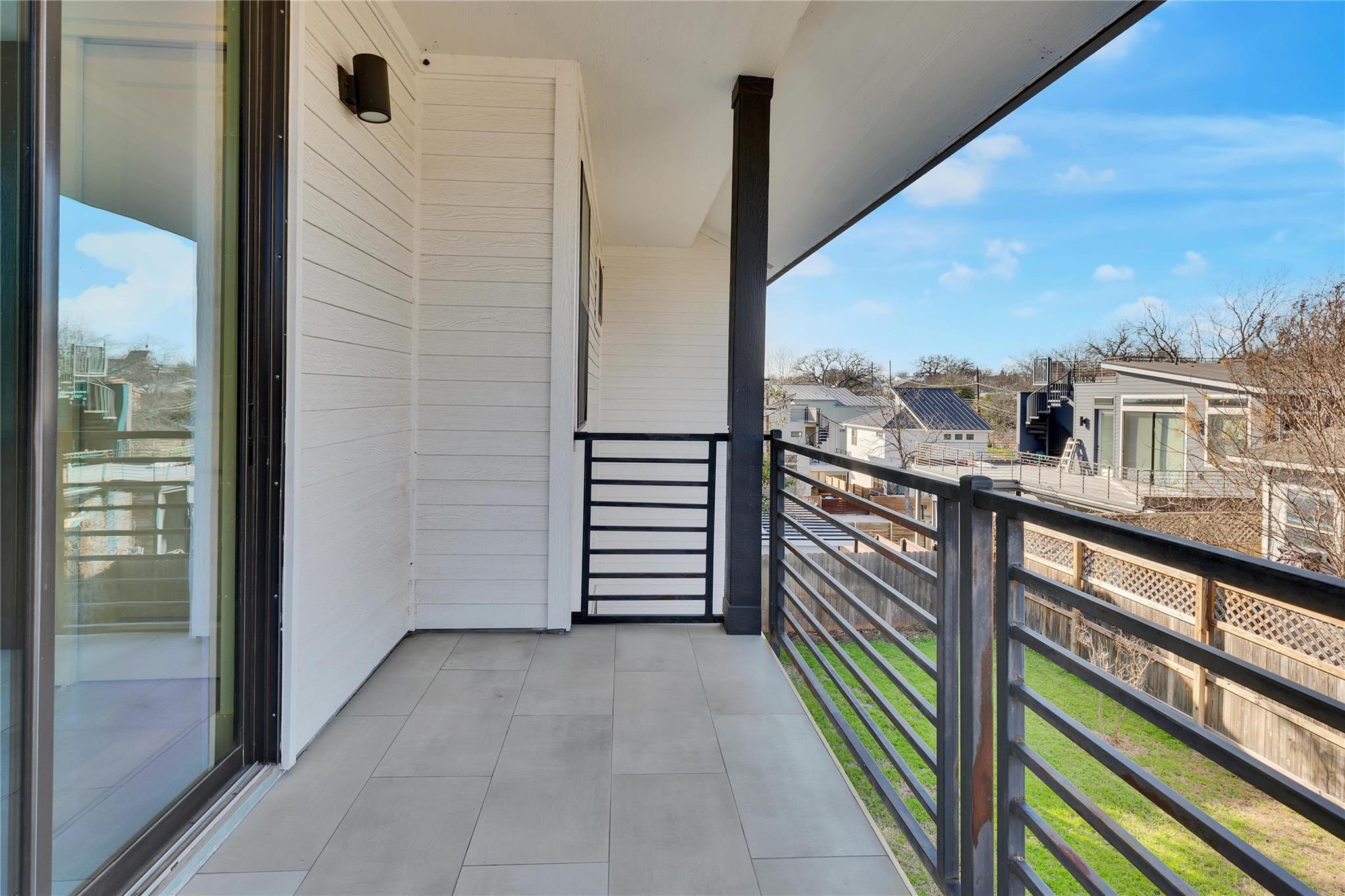 2105 Pennsylvania Ave # 2