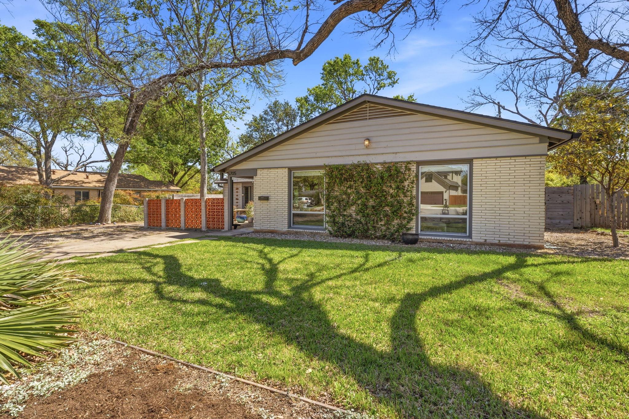 5705 Susie CT