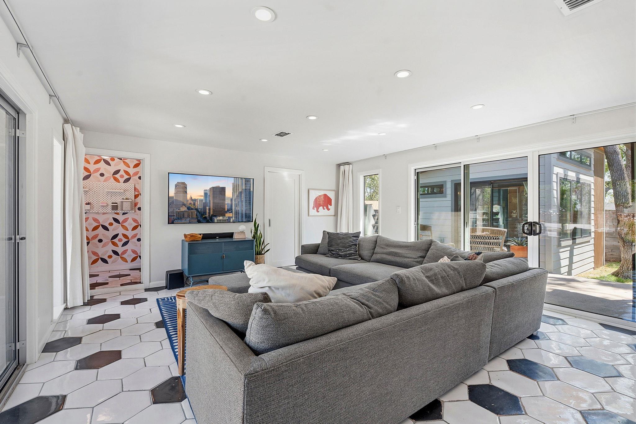 5705 Susie CT