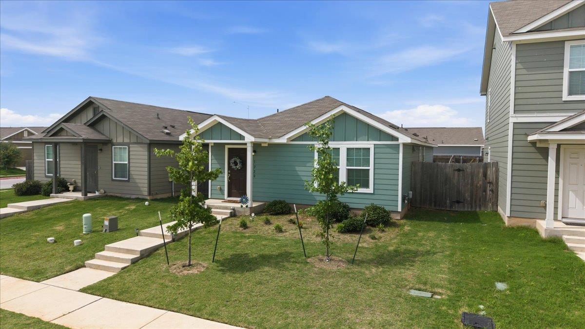1220 Smallmouth RD