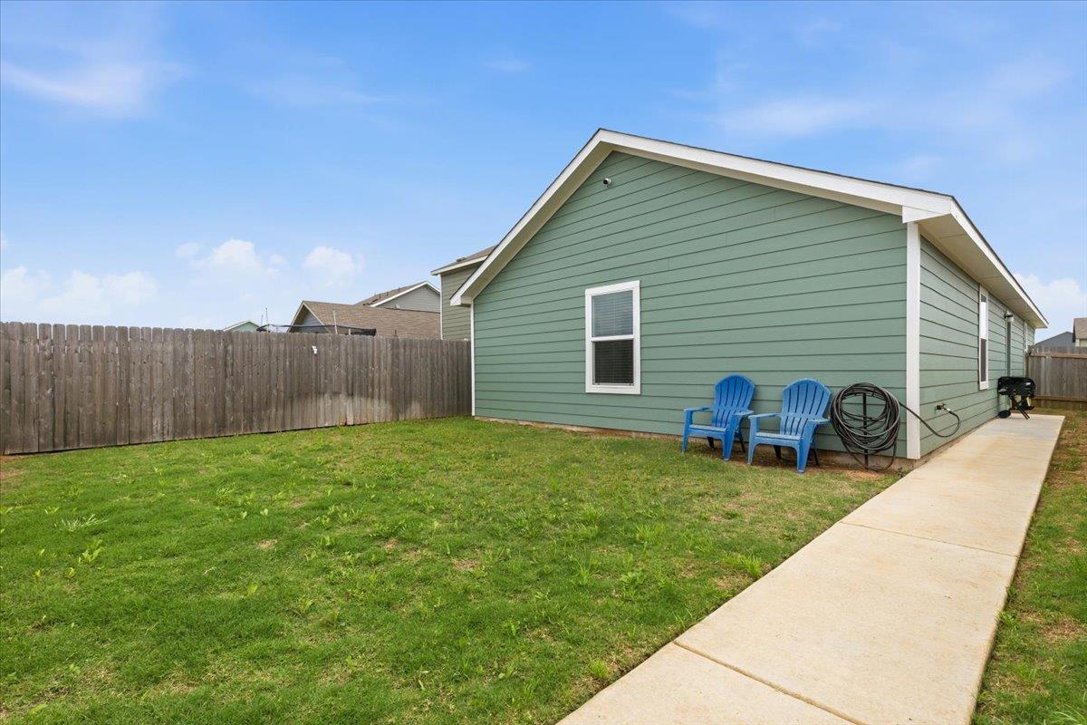 1220 Smallmouth RD