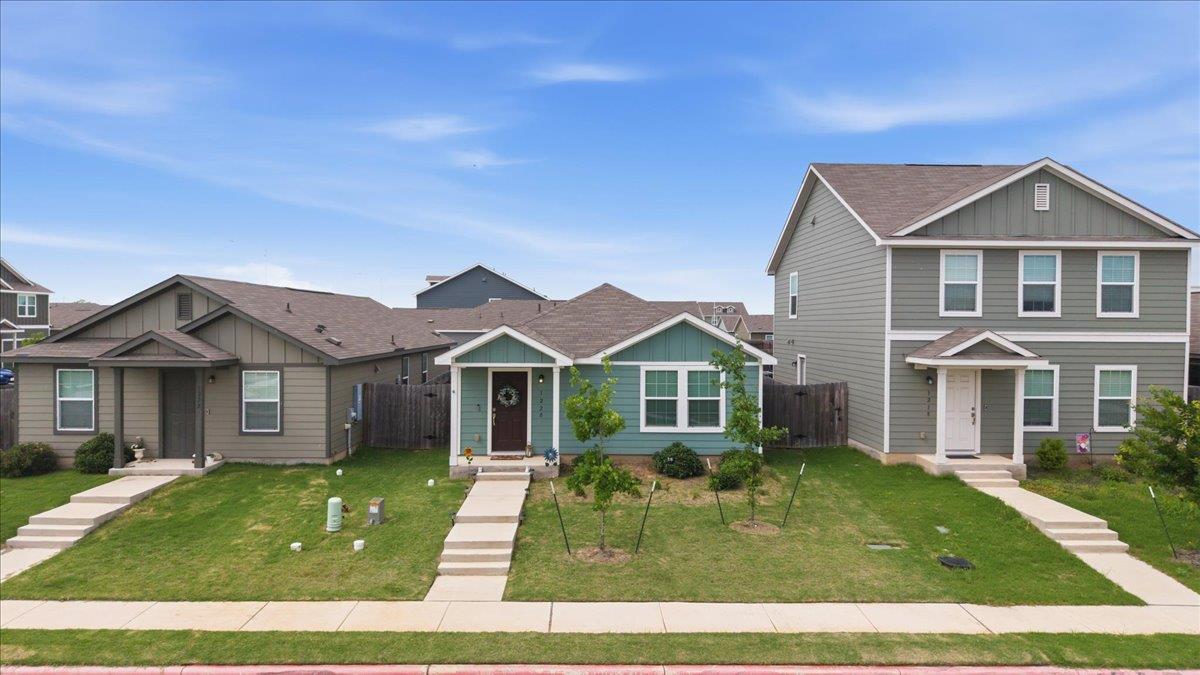 1220 Smallmouth RD