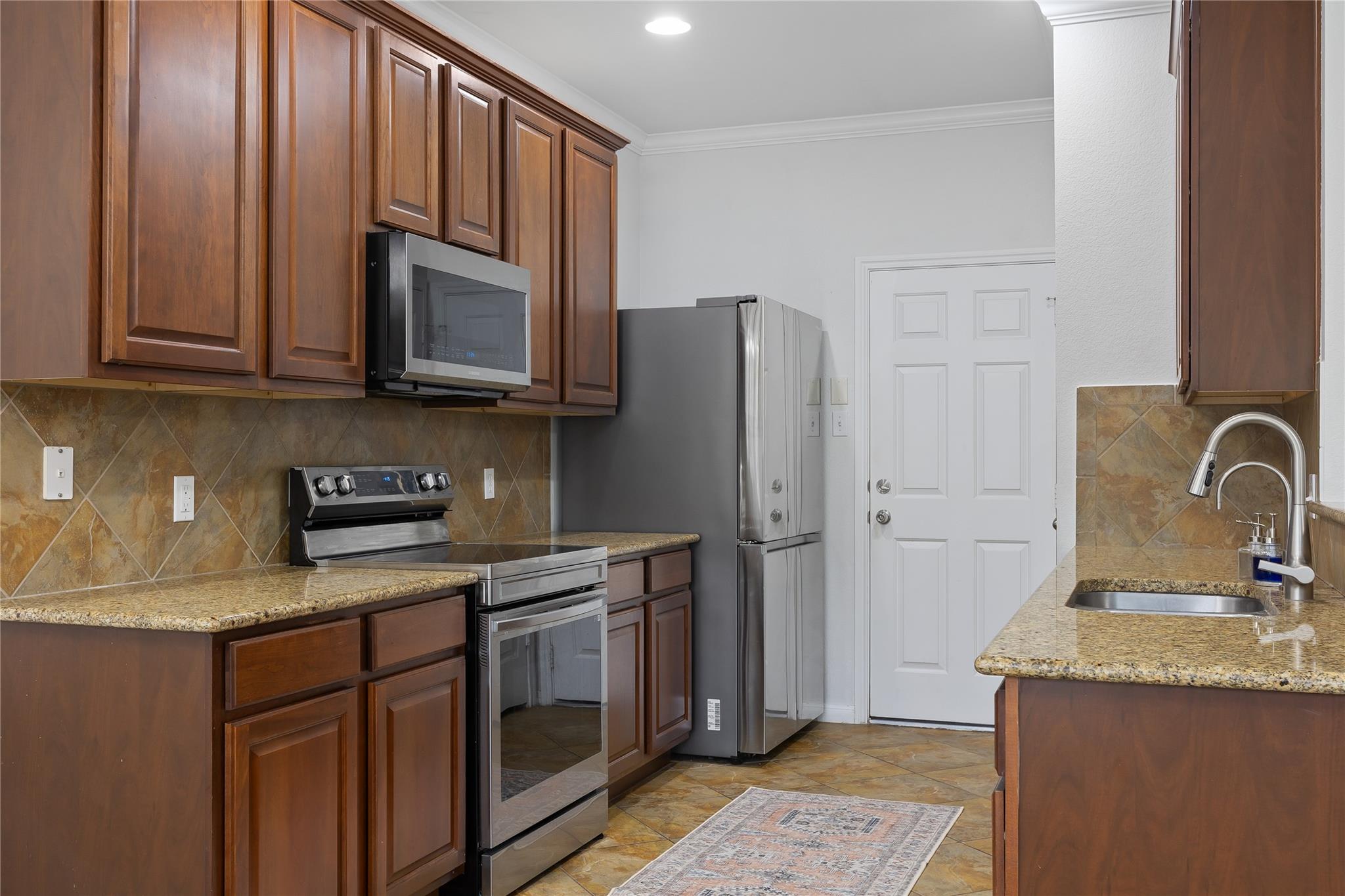 11237 Lost Maples TRL