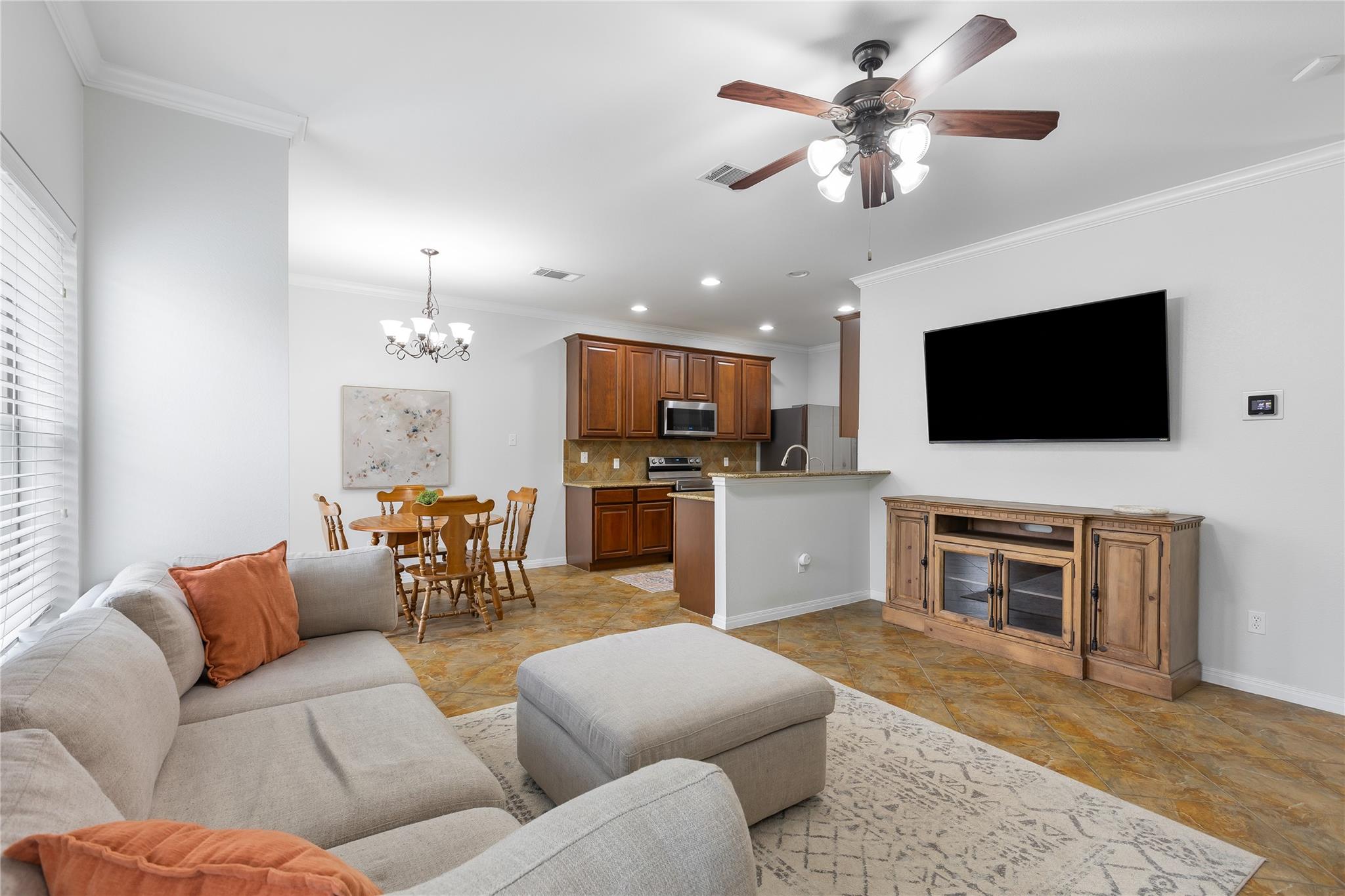 11237 Lost Maples TRL