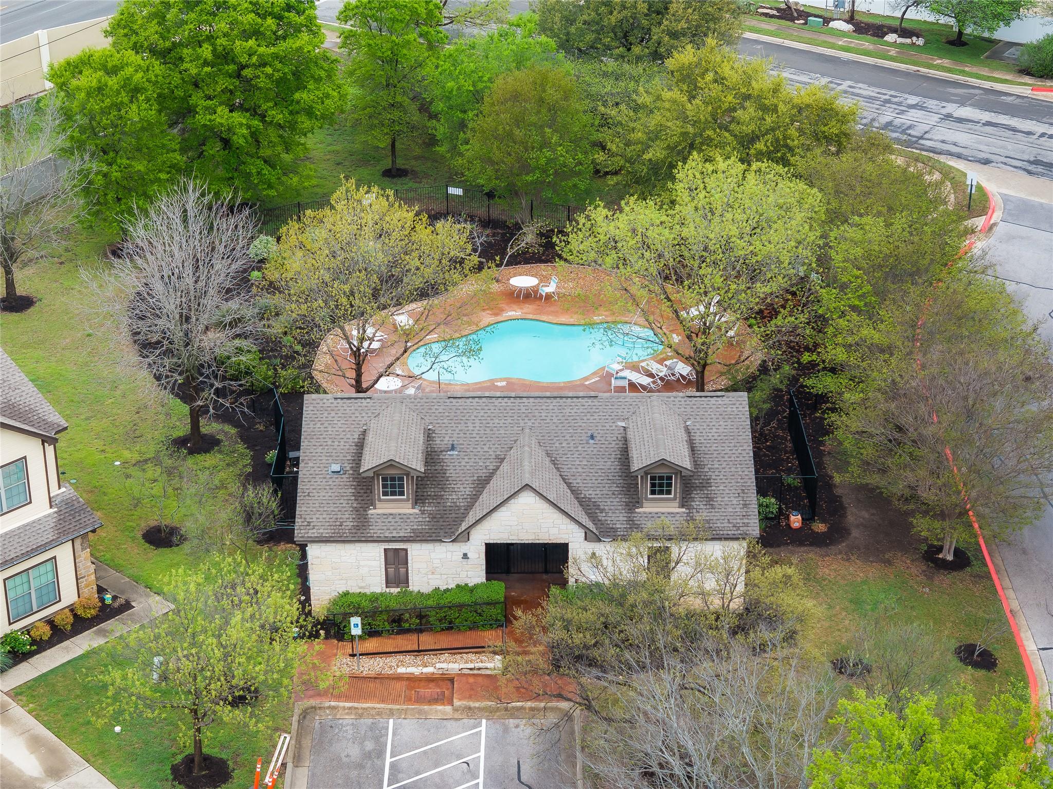 11237 Lost Maples TRL