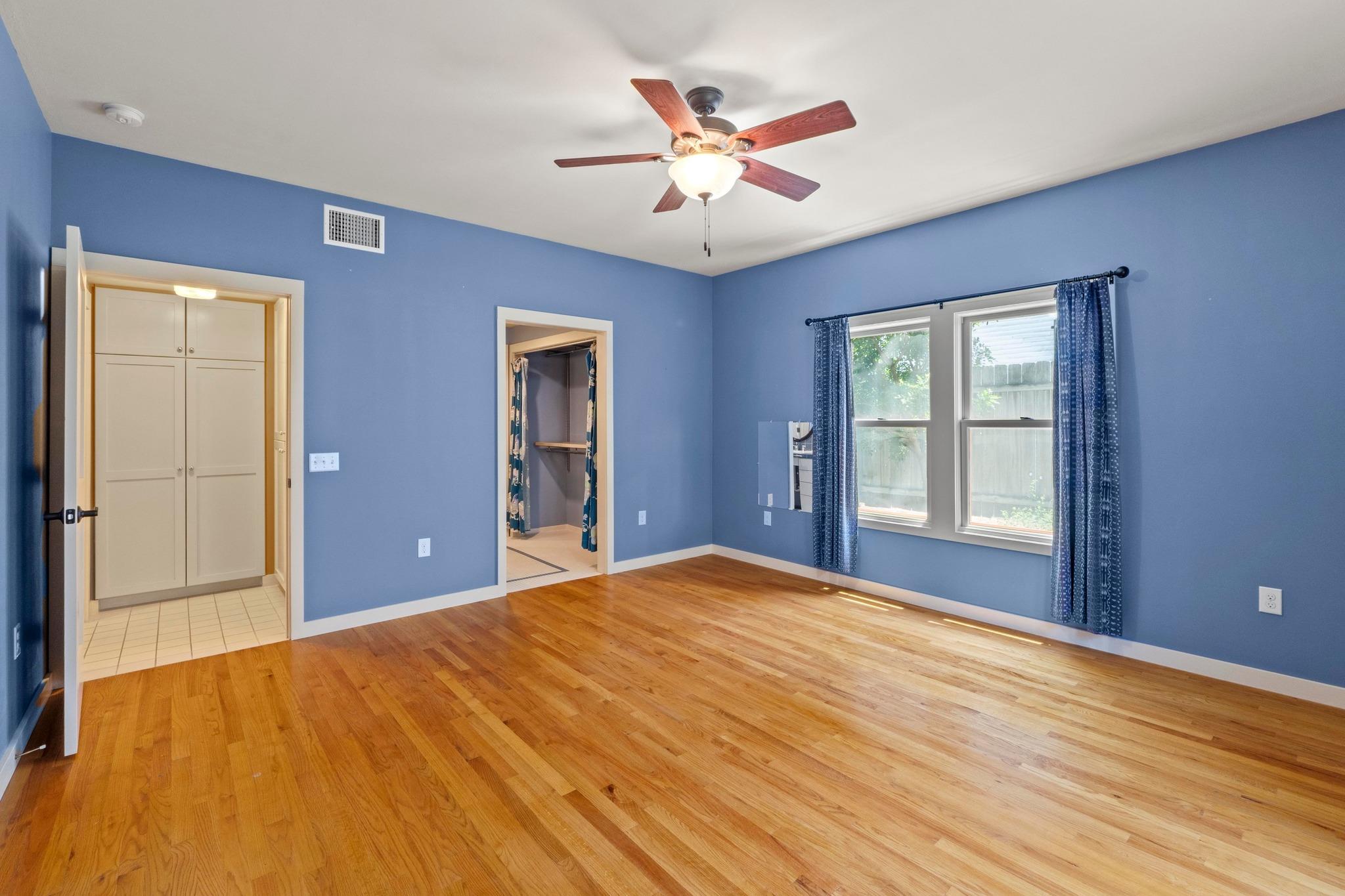 4314 Duval ST