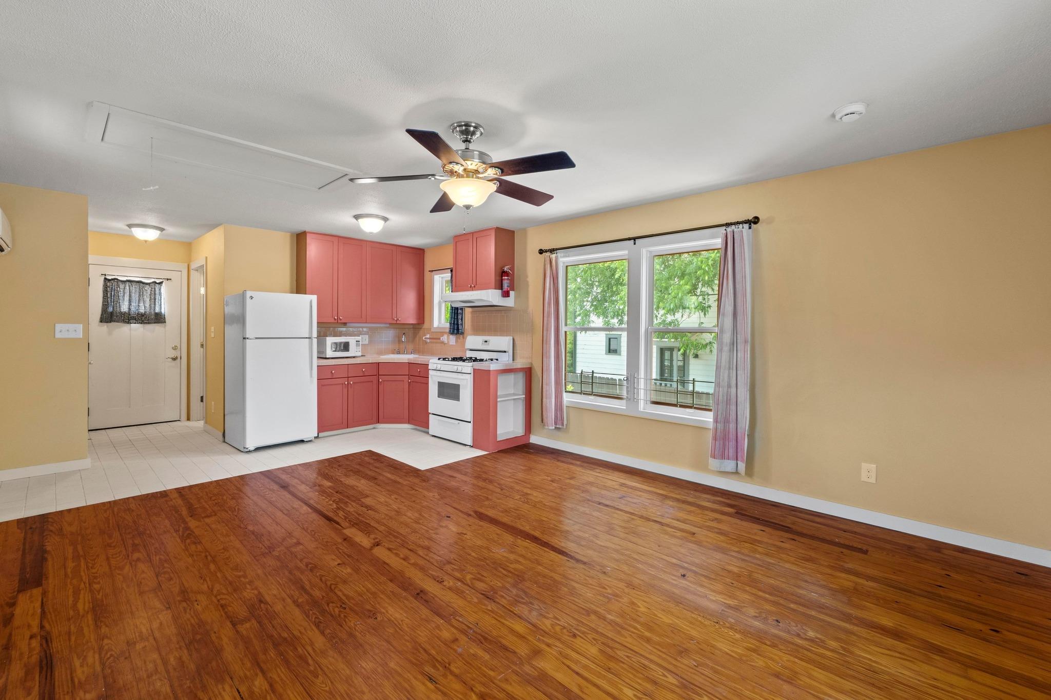 4314 Duval ST
