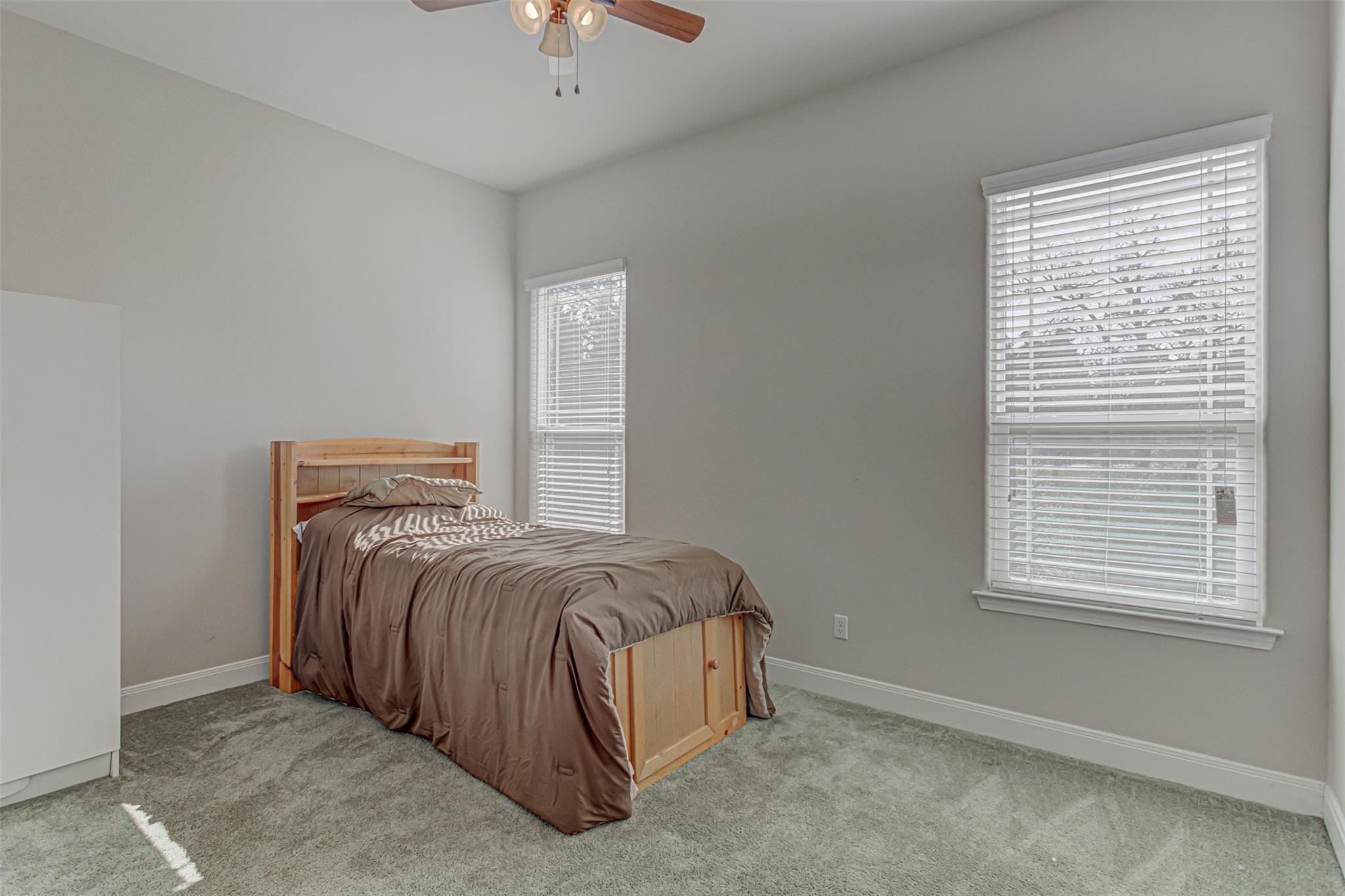 105 Arbors CIR