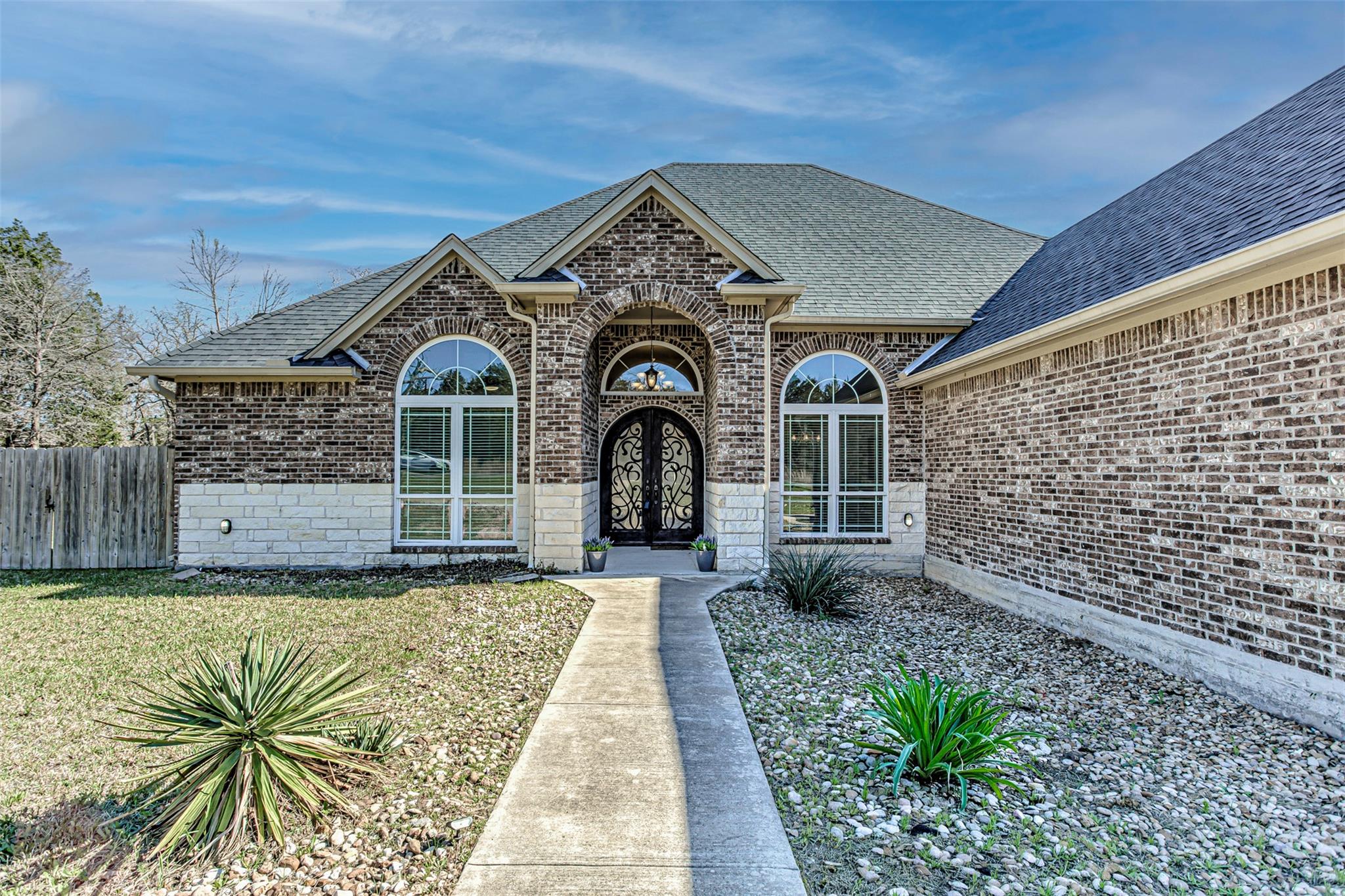 105 Arbors CIR