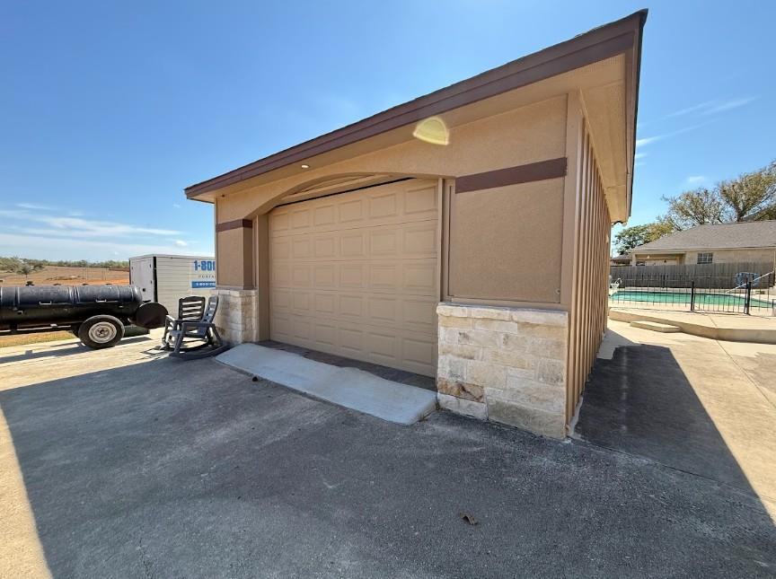 617 State Highway 123 N, Stockdale