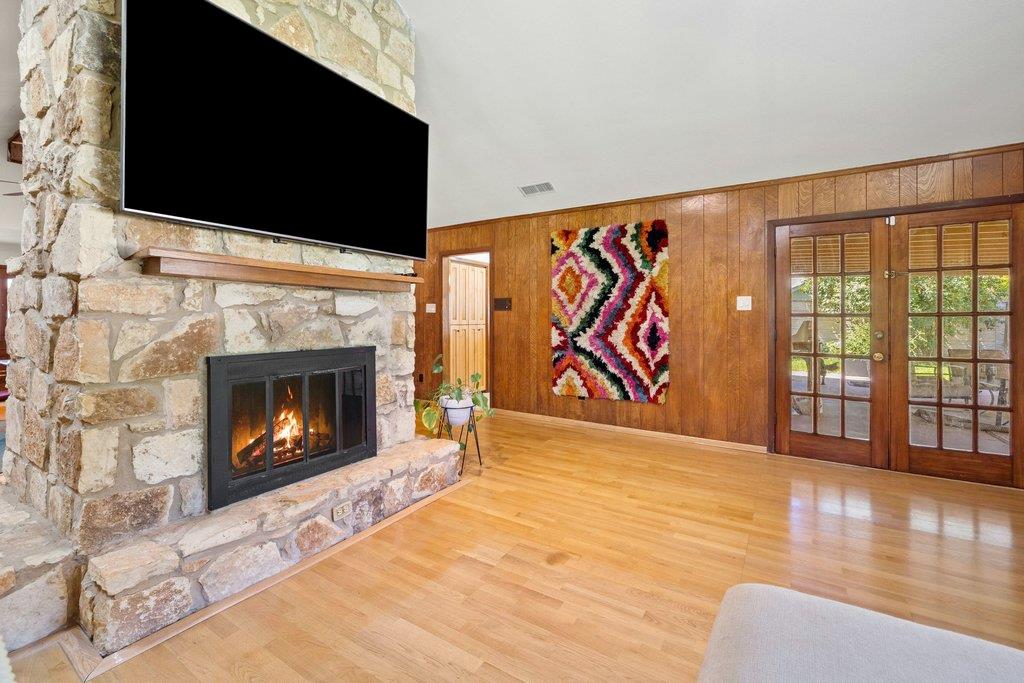 4602 Indian Wells DR