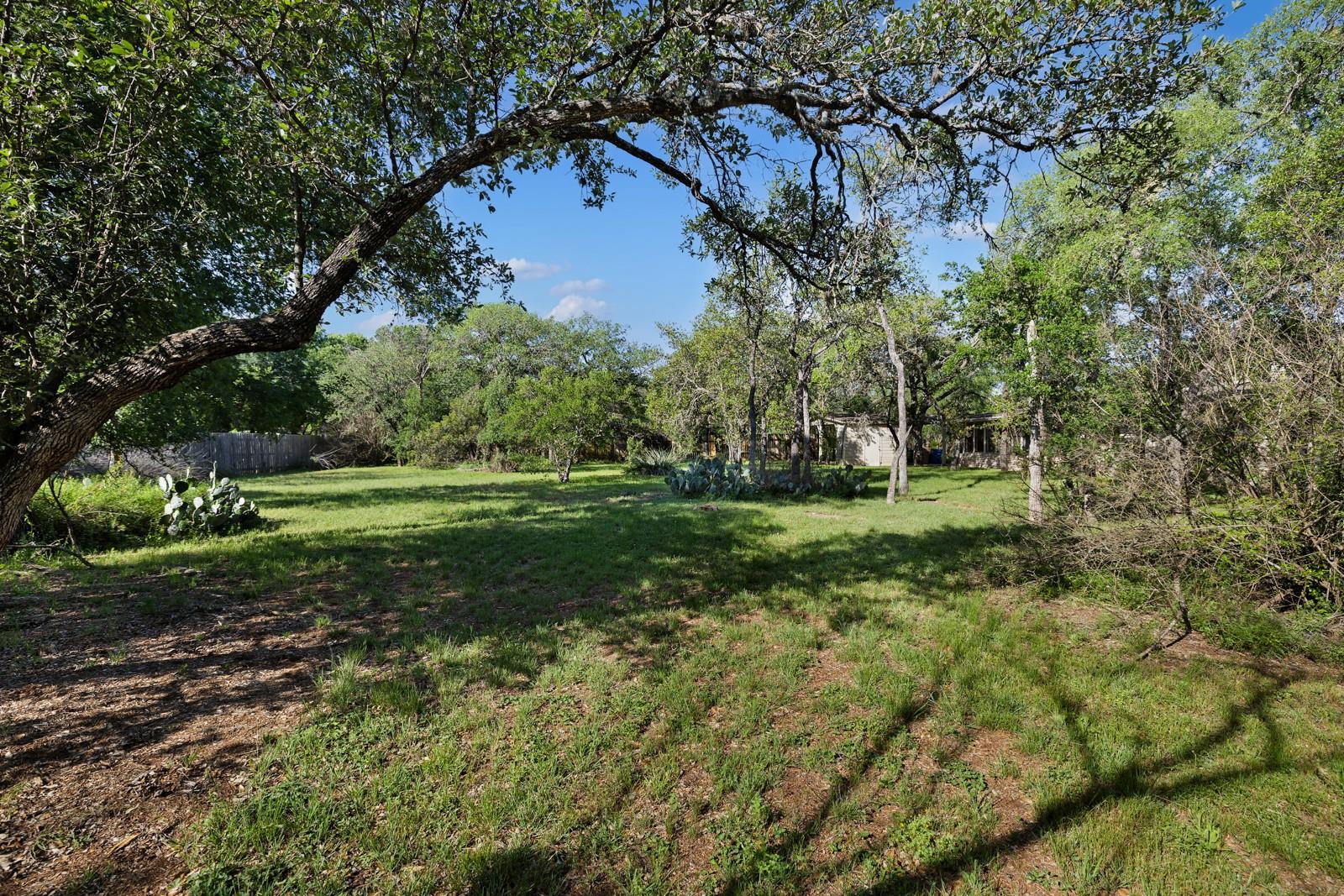 2905 Stratford DR