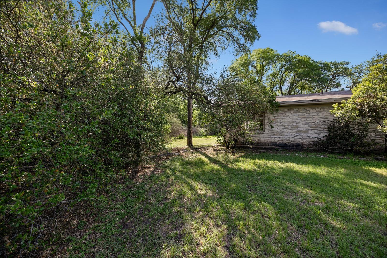 2905 Stratford DR