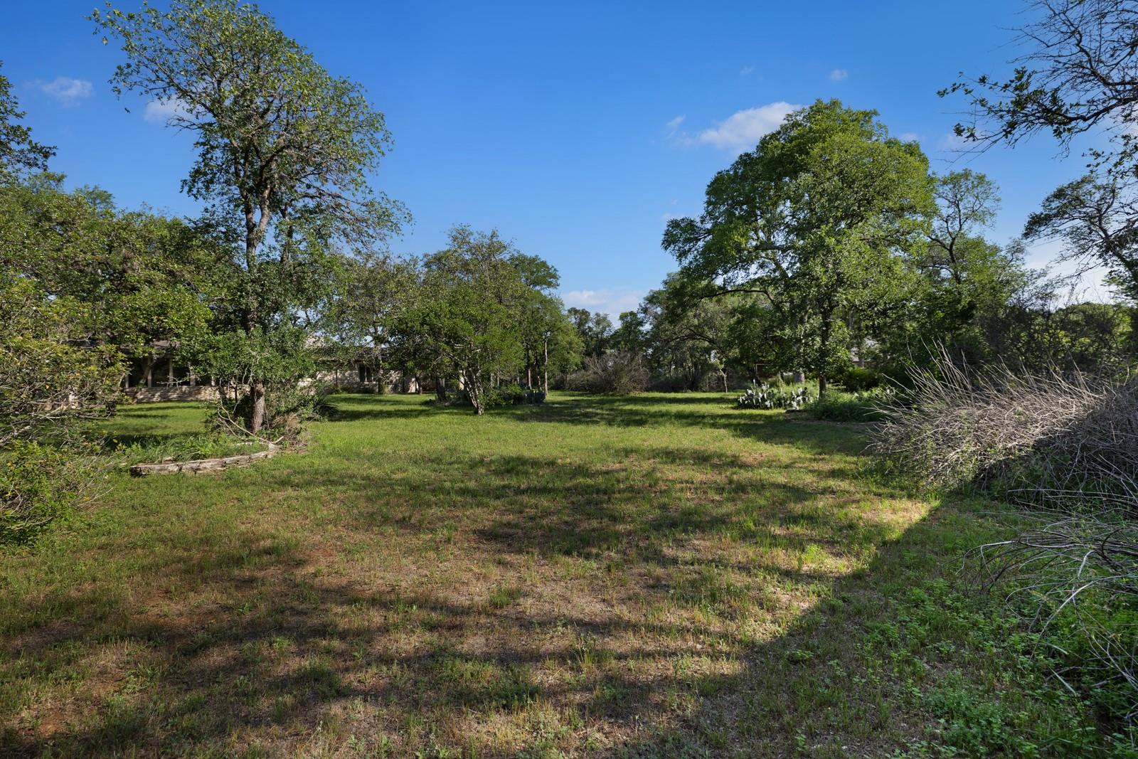 2905 Stratford DR