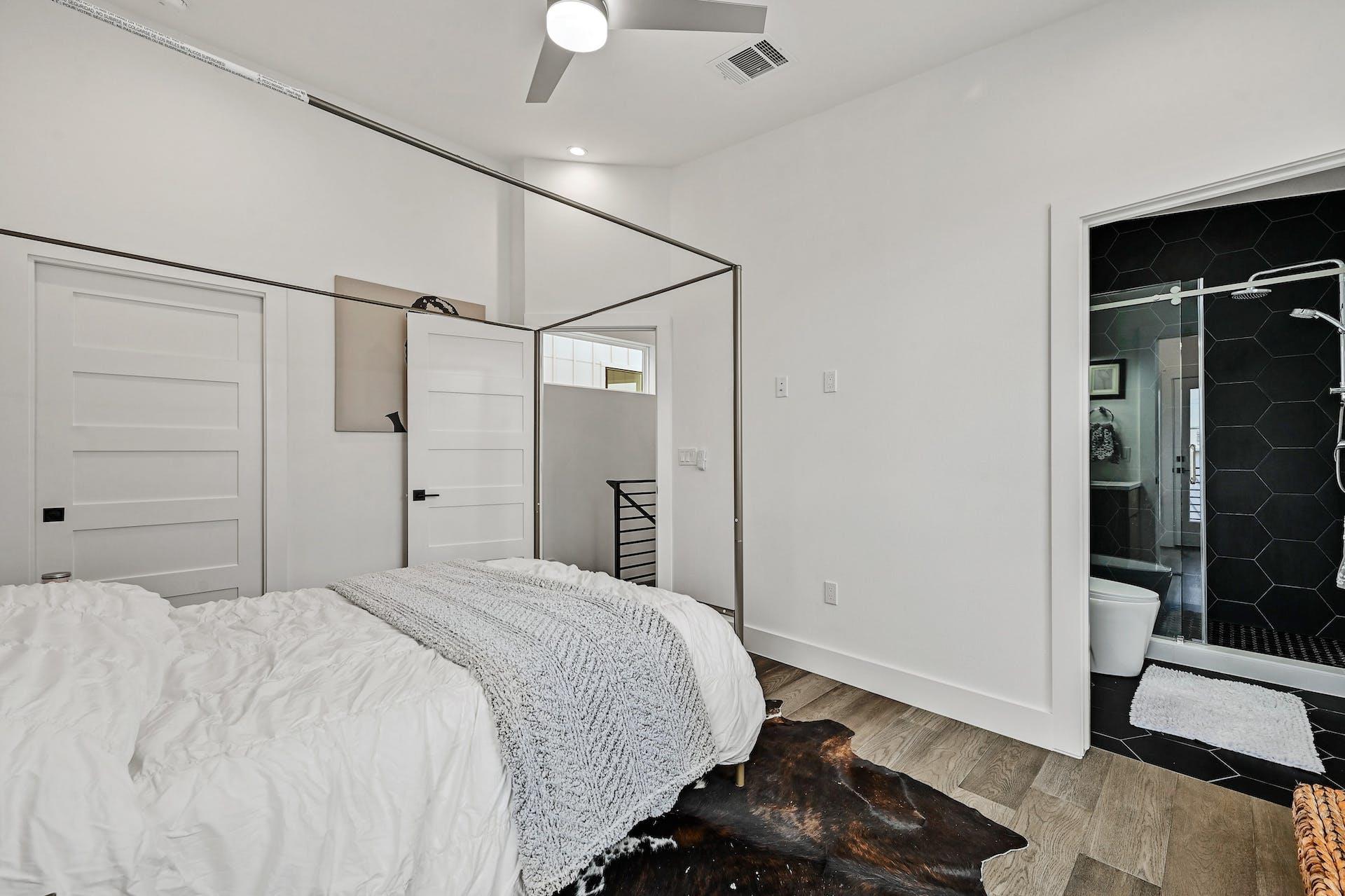 201 Tillery SQ # 2