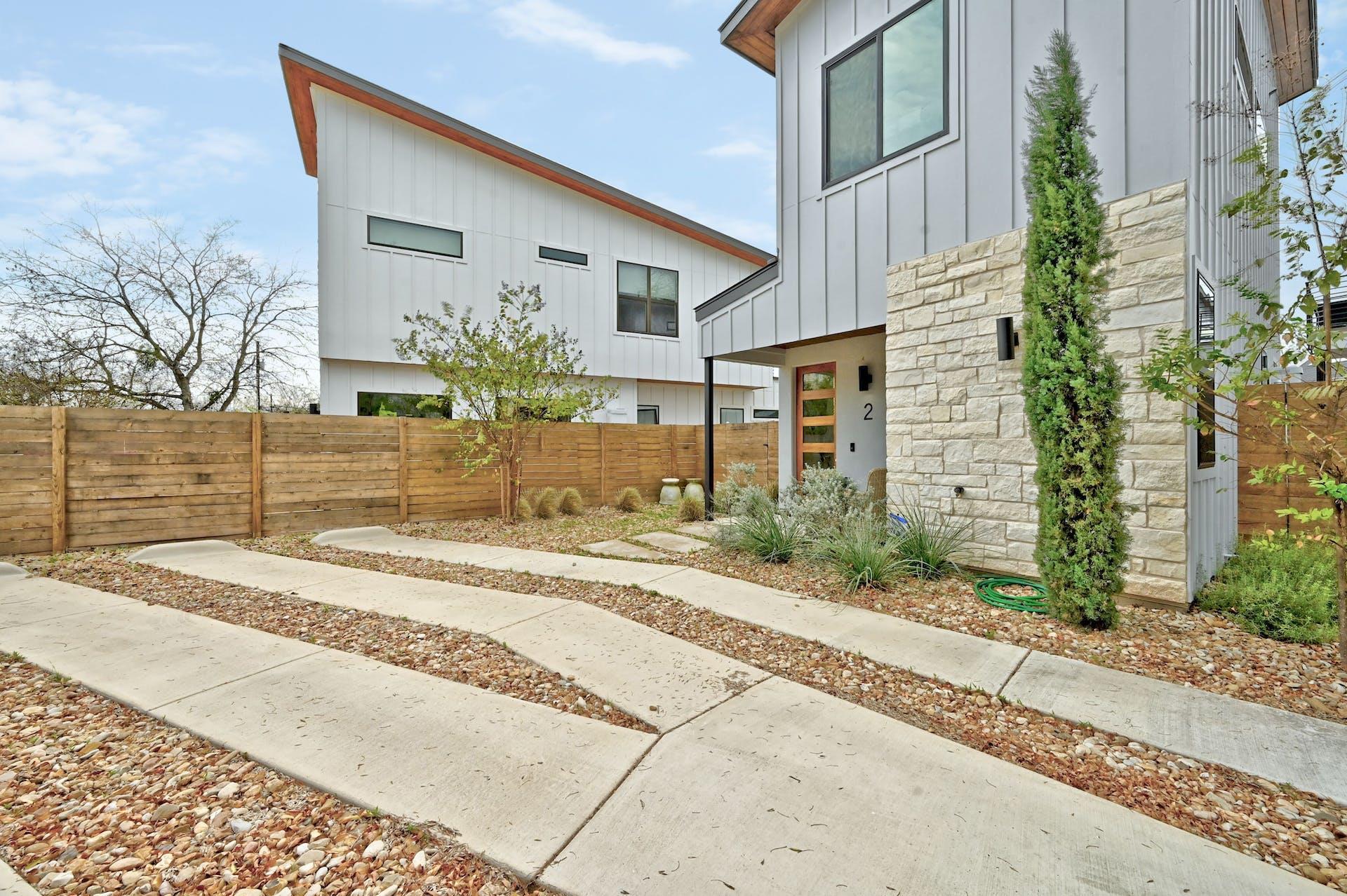 201 Tillery SQ # 2