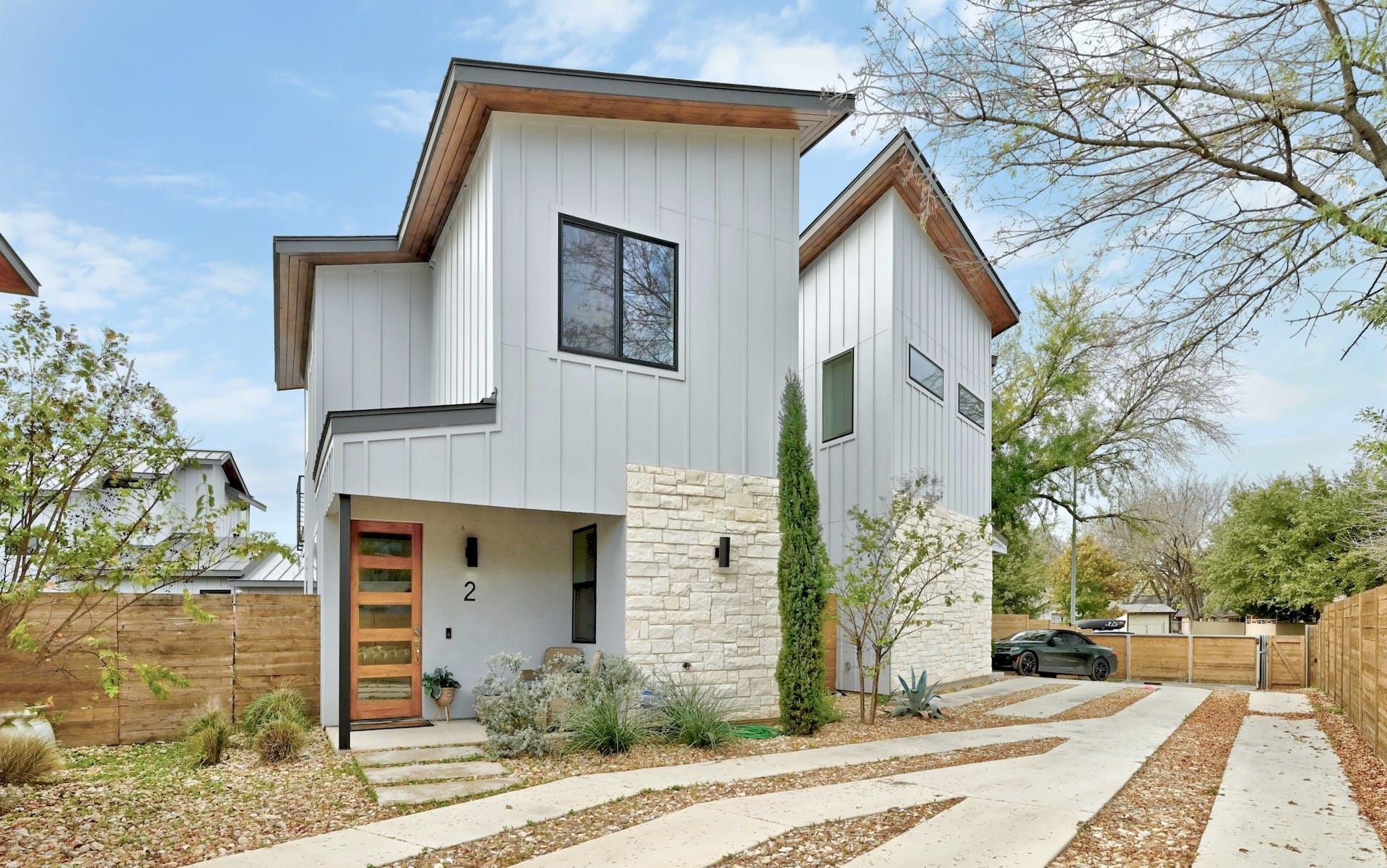 201 Tillery SQ # 2