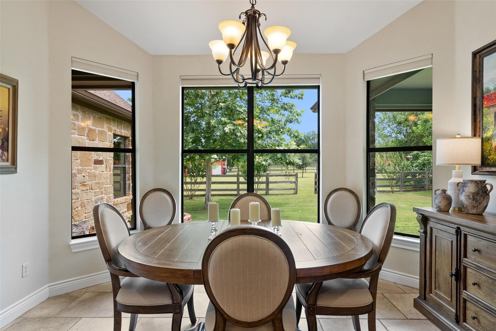 343 Colorado DR