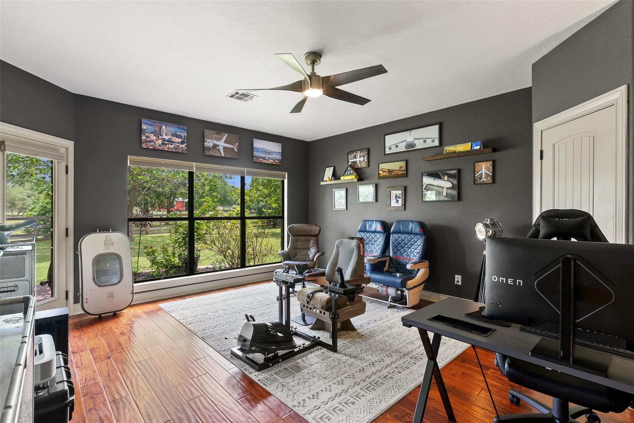 343 Colorado DR