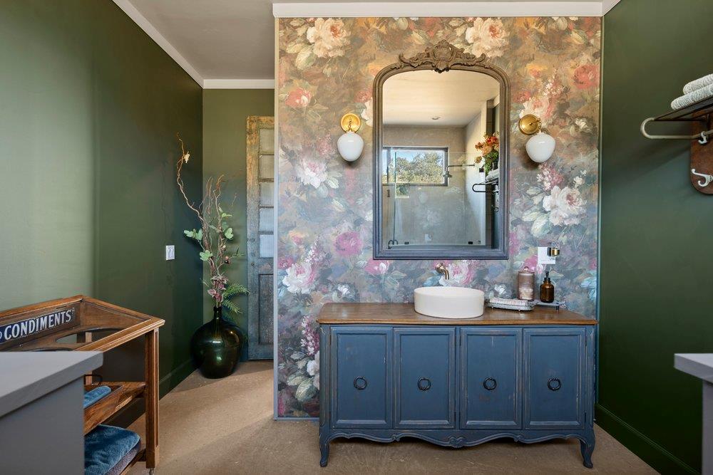417 Summit Spring LN