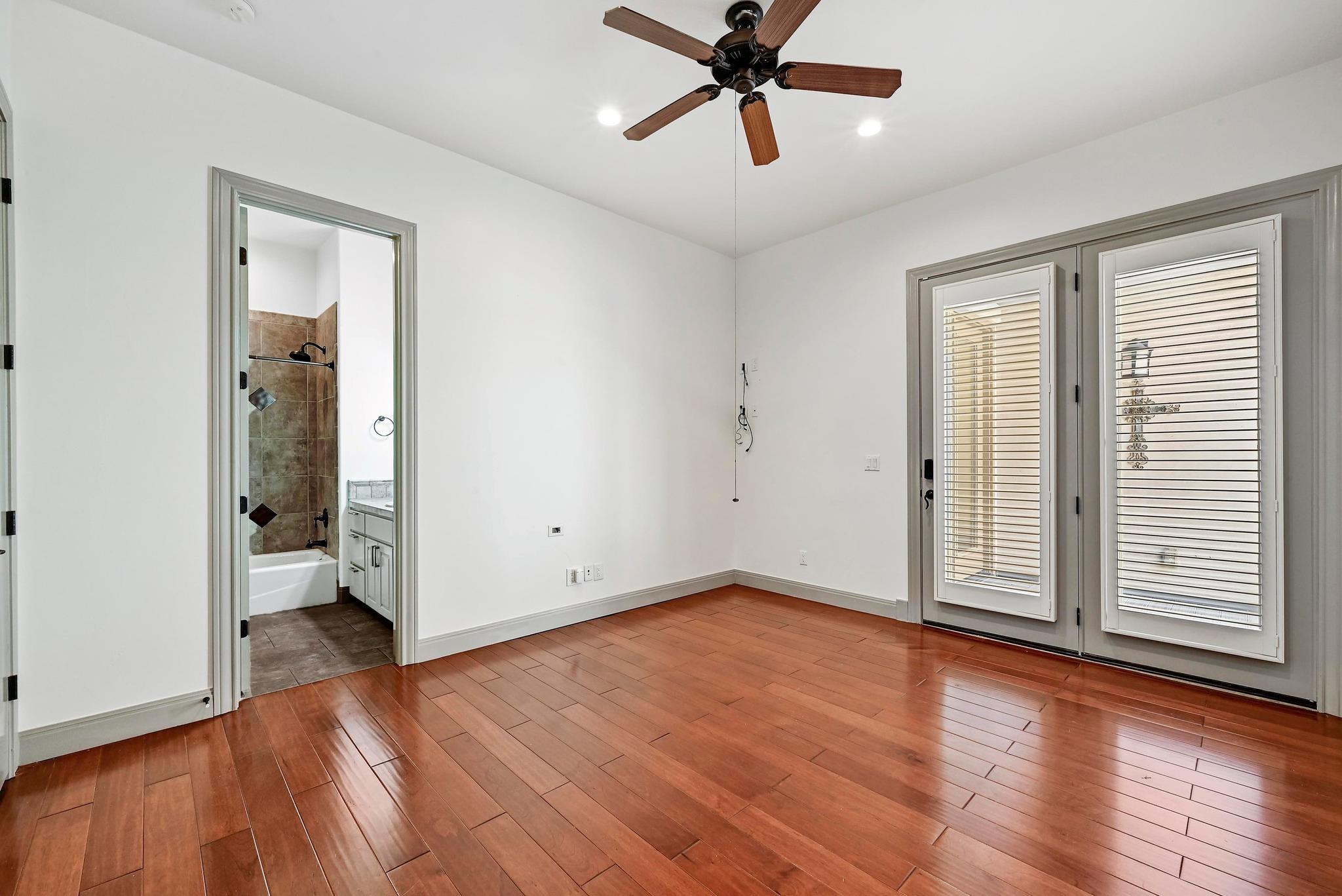 101 Blanco CT