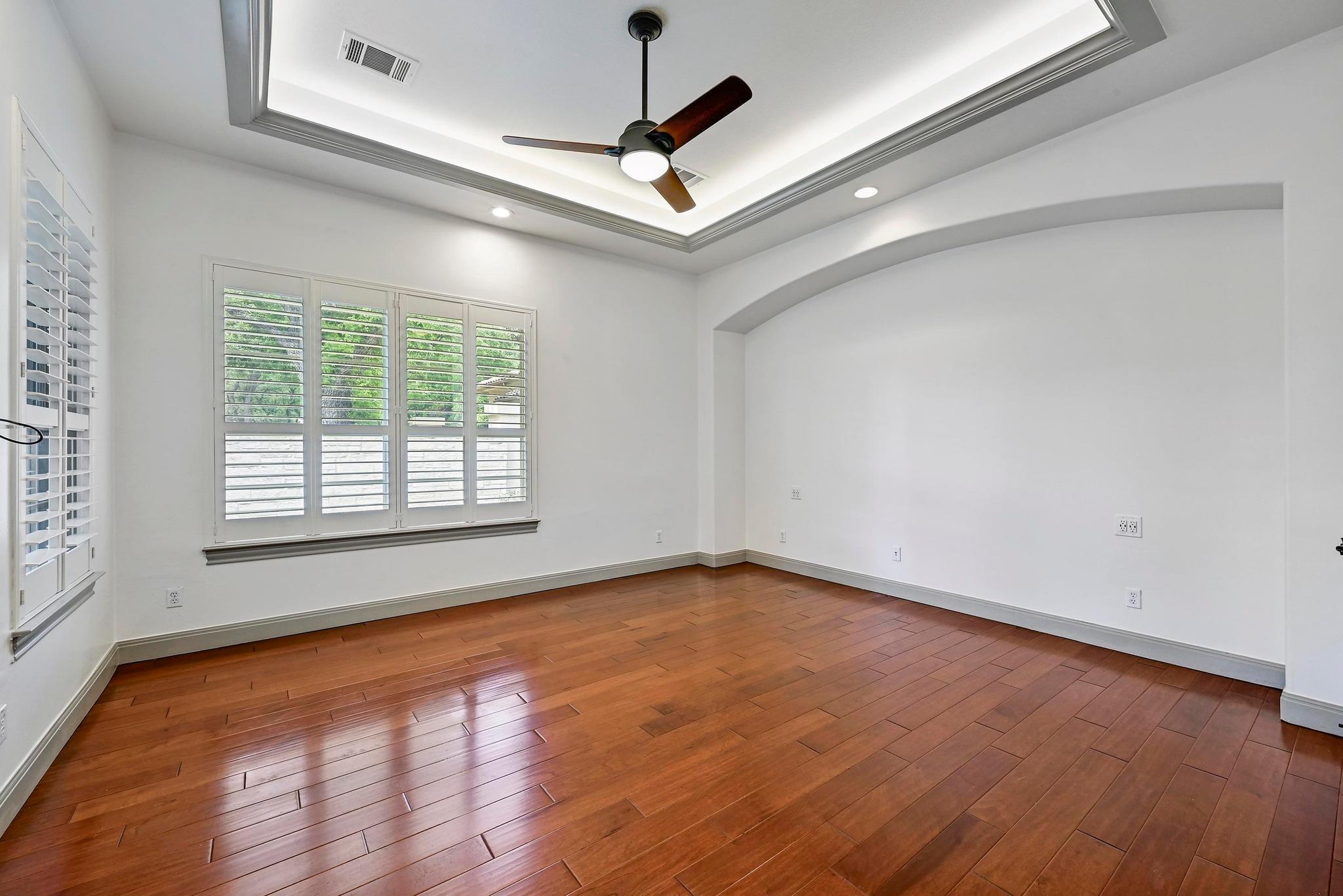 101 Blanco CT