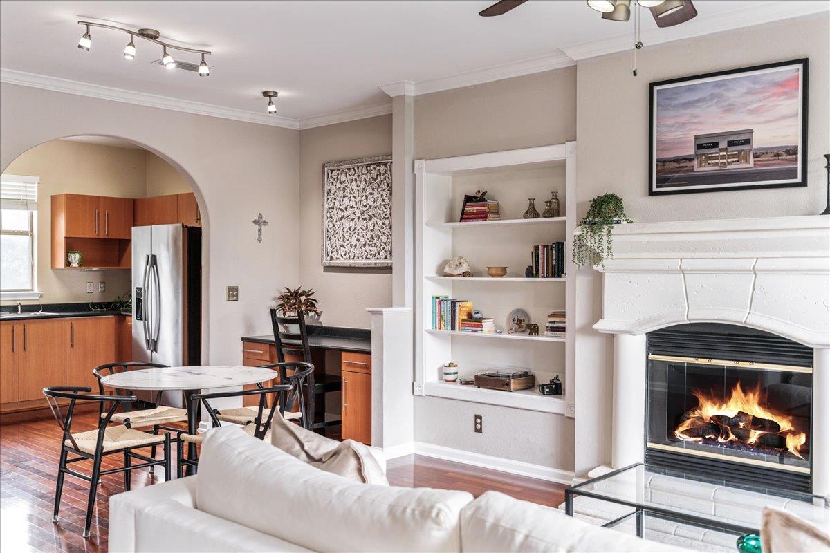 11203 Ranch Road 2222 # 1406