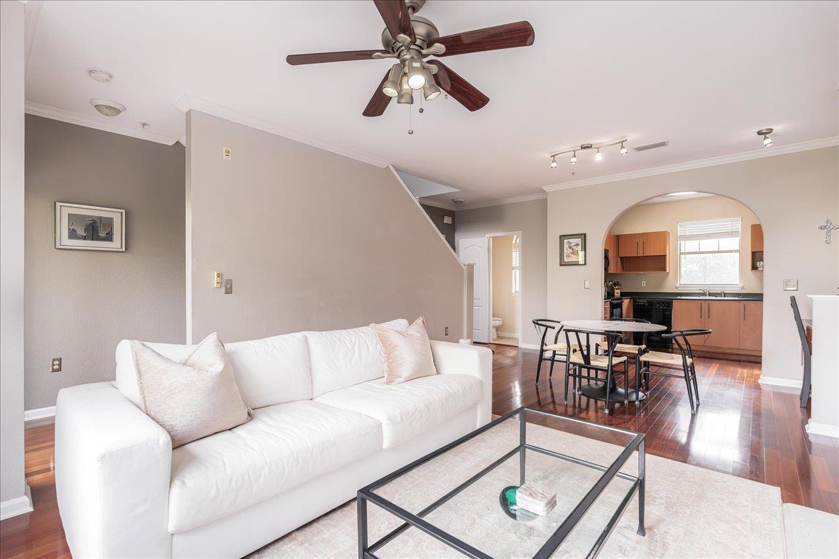 11203 Ranch Road 2222 # 1406