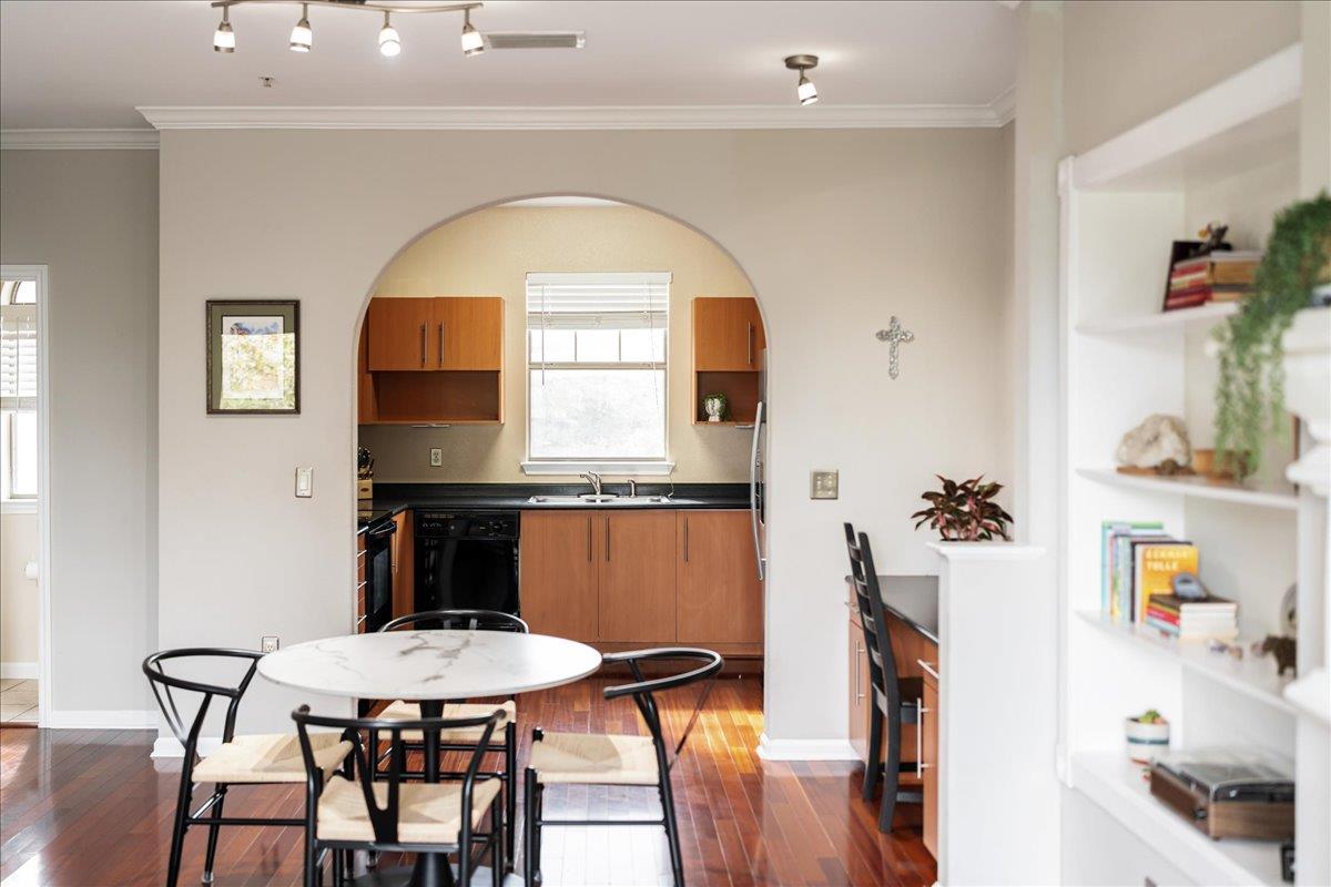 11203 Ranch Road 2222 # 1406