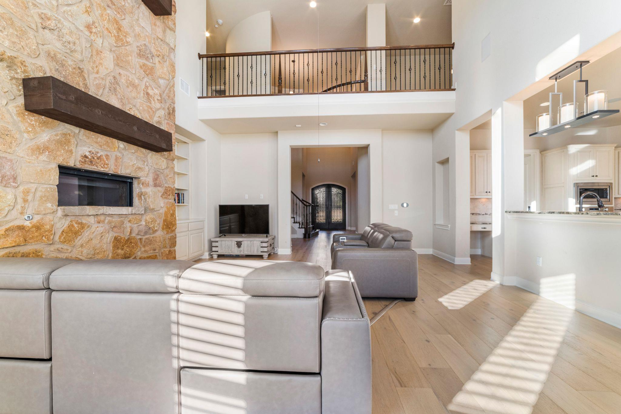 1701 Morning Moon CIR