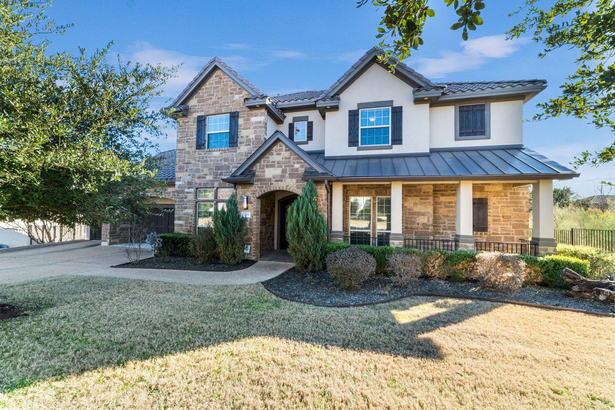 1701 Morning Moon CIR