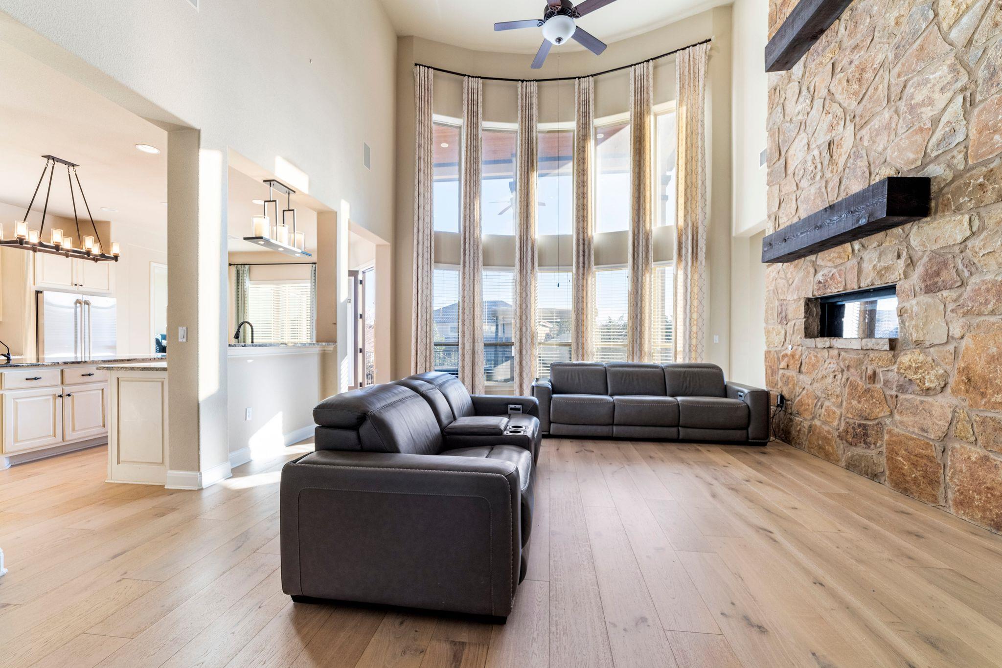 1701 Morning Moon CIR