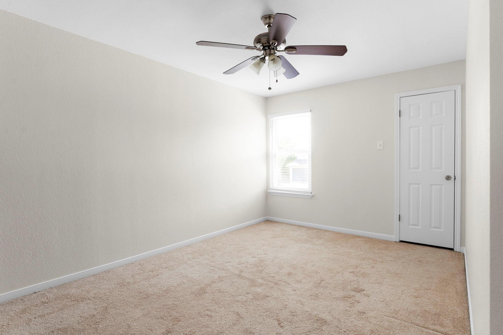 3205 Rockhurst LN