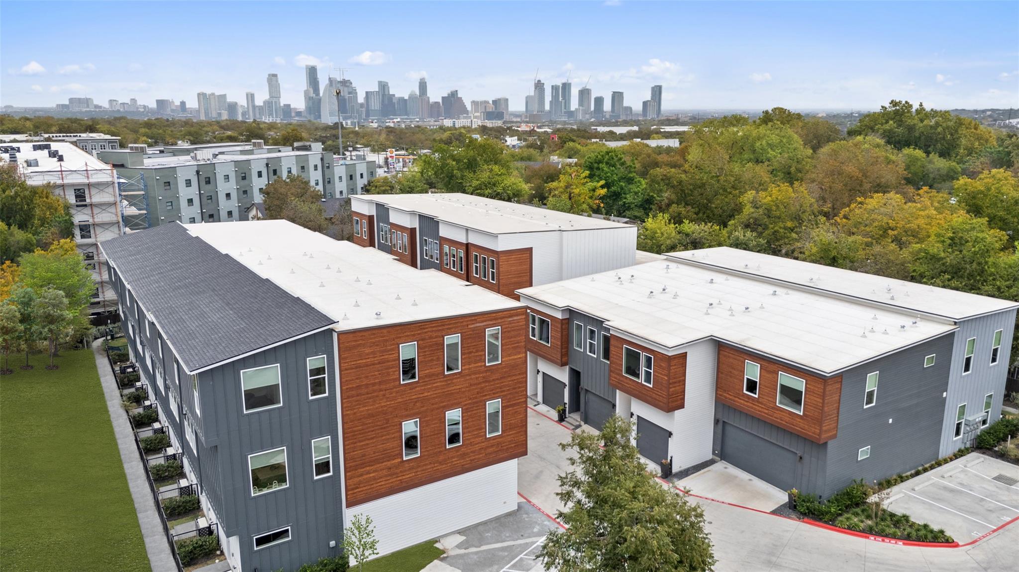 2505 Bluebonnet LN # 3