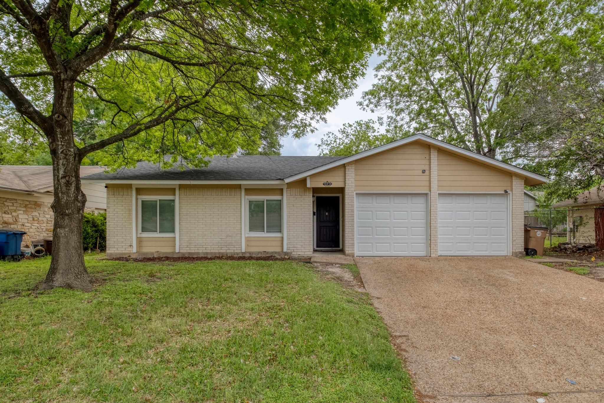 10214 Oak Hollow DR