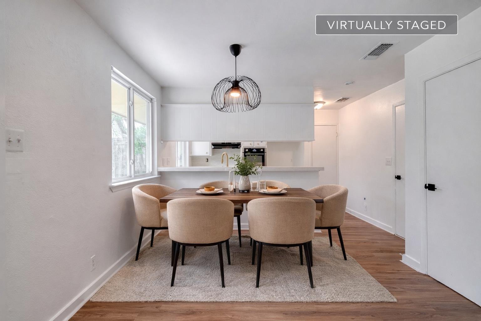 10214 Oak Hollow DR