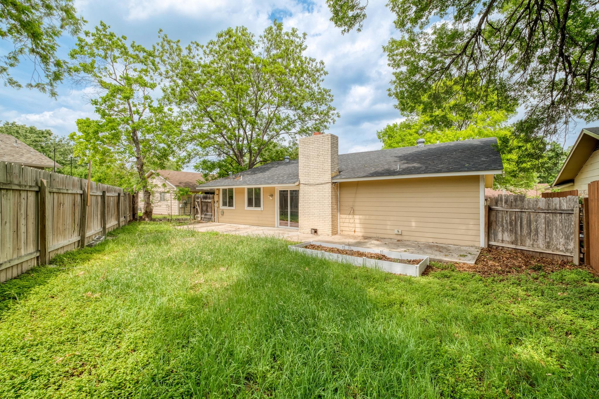 10214 Oak Hollow DR