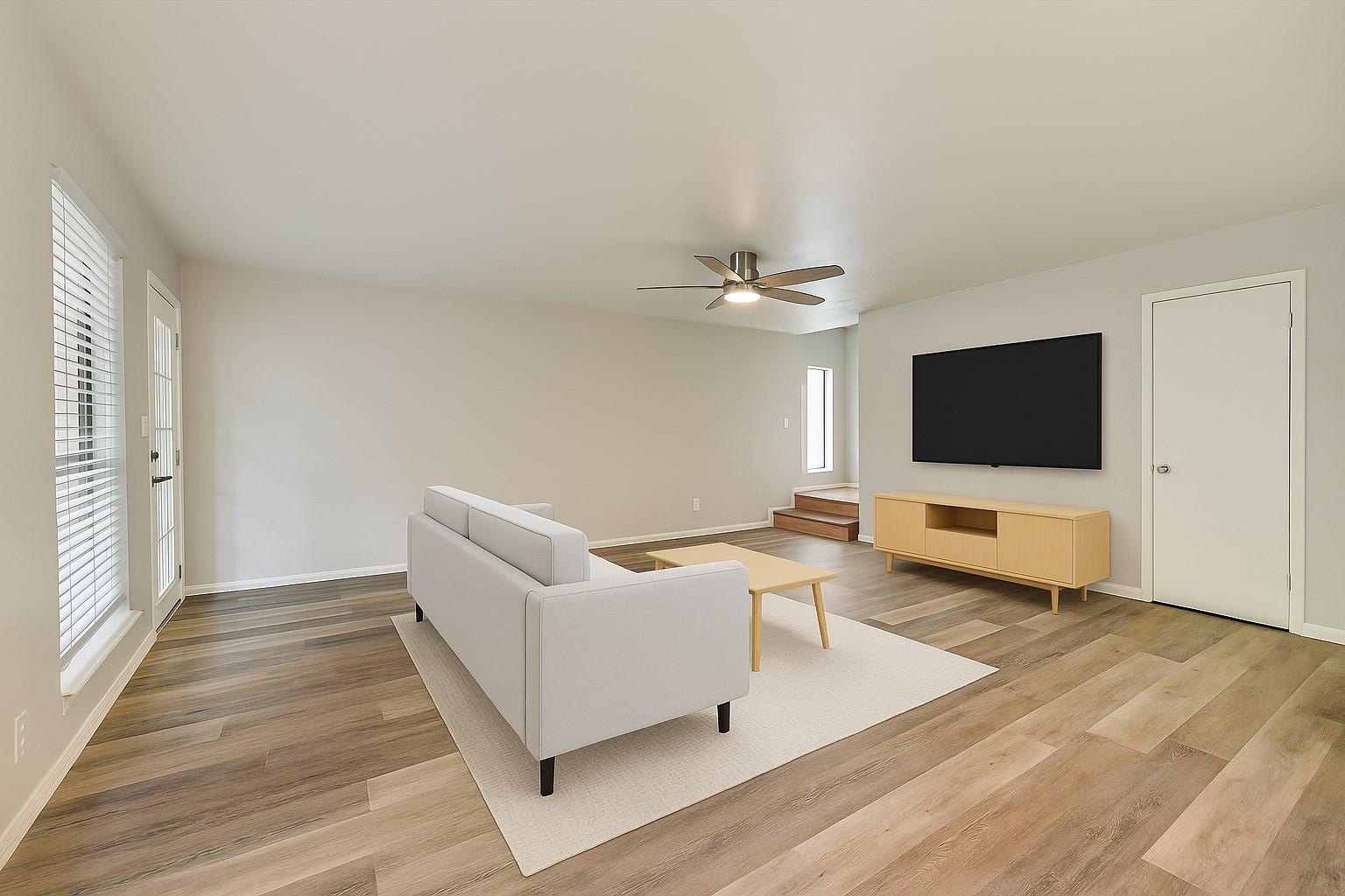 6718 Silvermine DR # 903