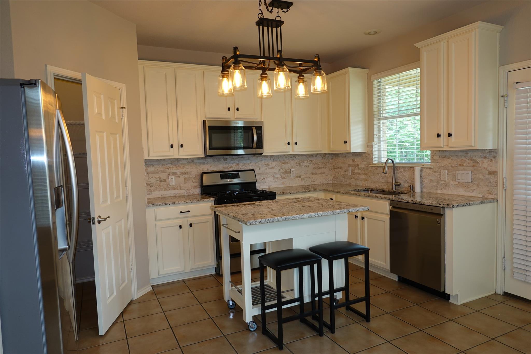 16100 S Great Oaks DR # 1902