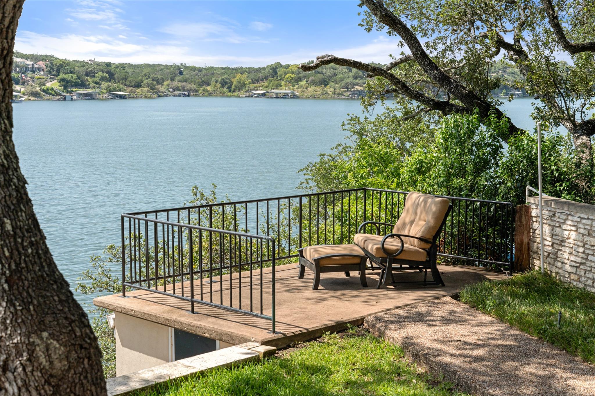 14753 Arrowhead DR