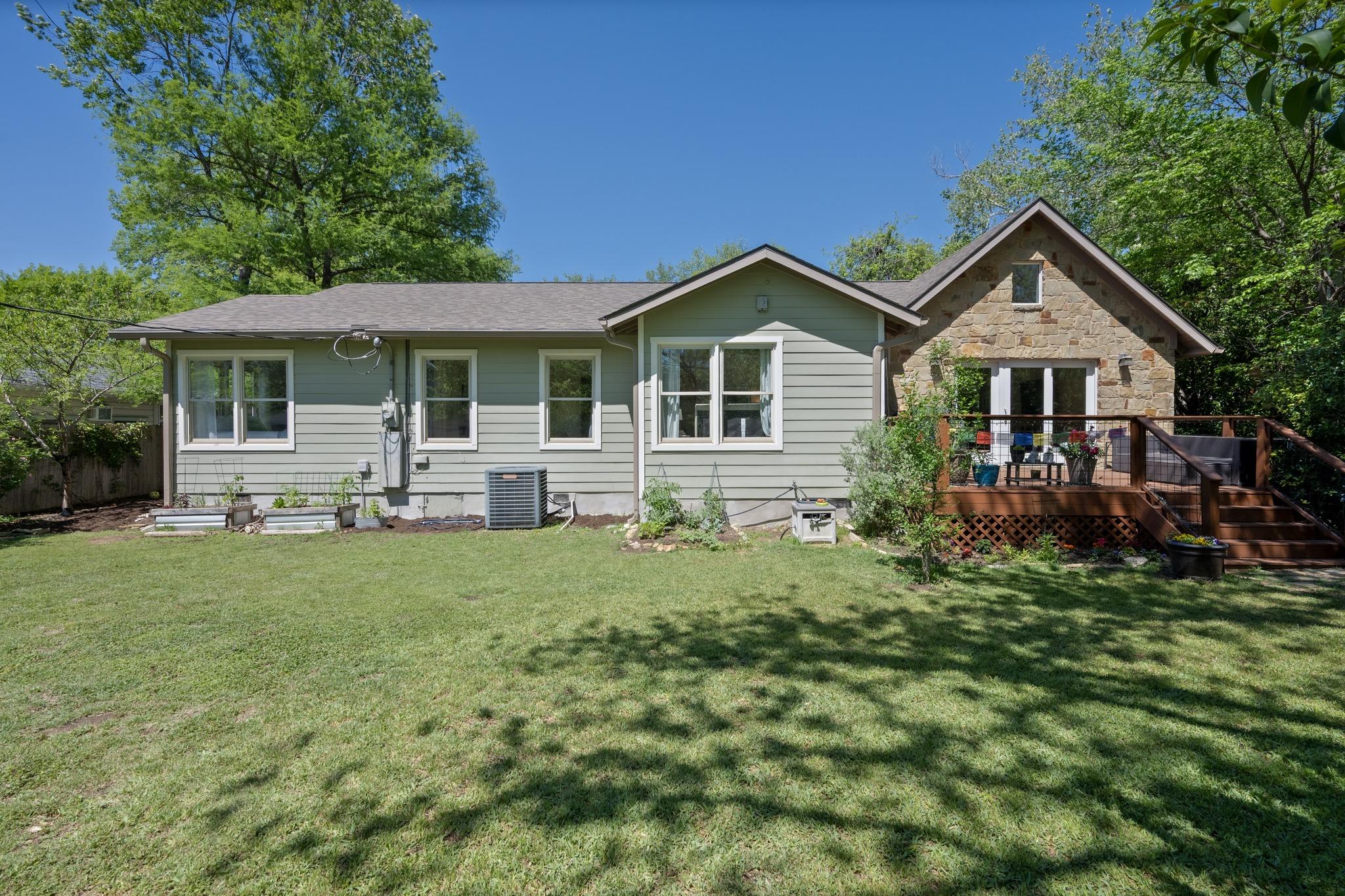 6103 Bull Creek RD