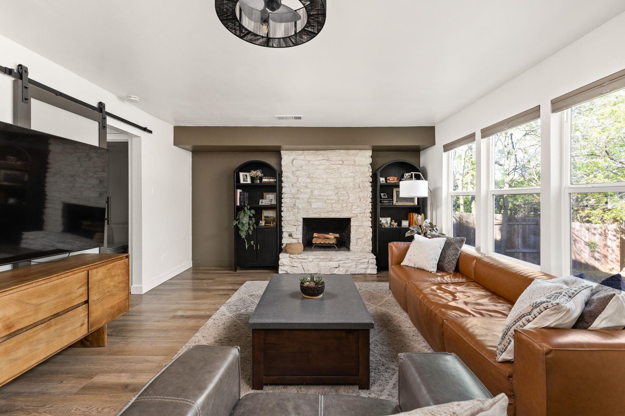 7909 Manassas DR